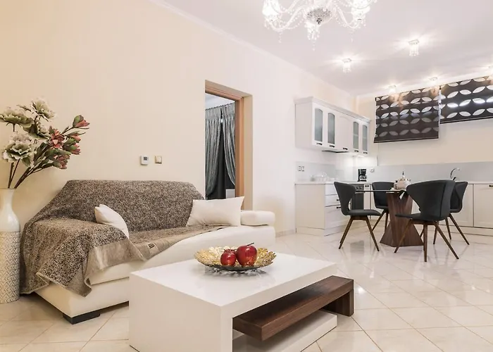 Danae Luxury Apartment